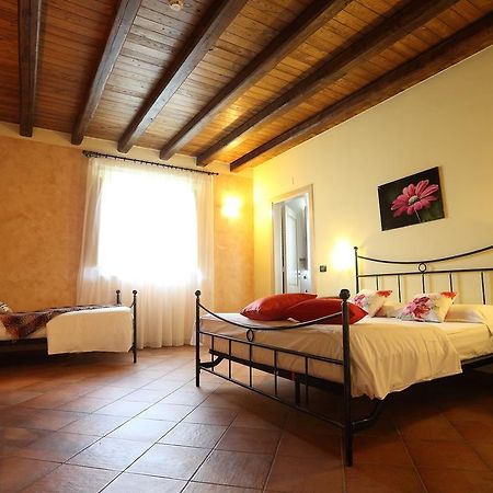 Agriturismo Creta Rossa Torre di Ruggiero Ngoại thất bức ảnh