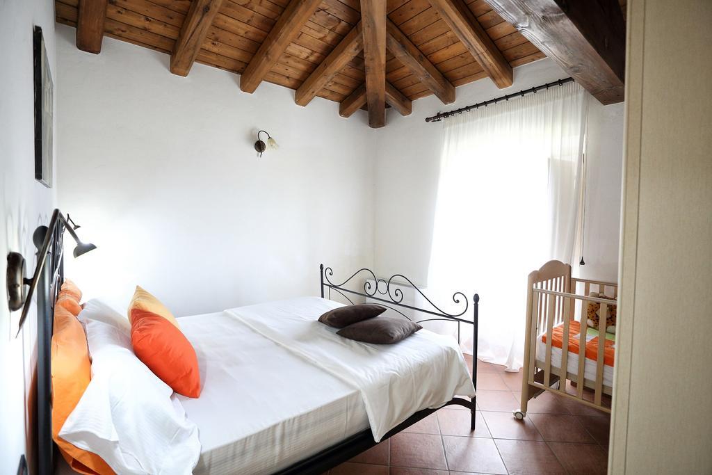 Agriturismo Creta Rossa Torre di Ruggiero Ngoại thất bức ảnh