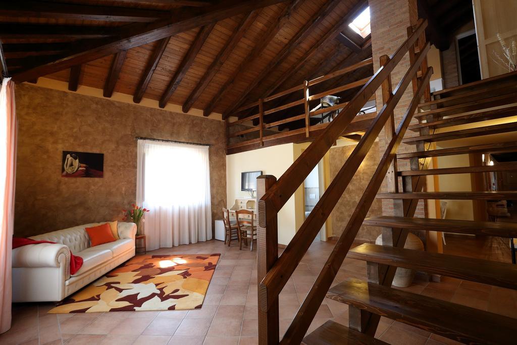 Agriturismo Creta Rossa Torre di Ruggiero Ngoại thất bức ảnh