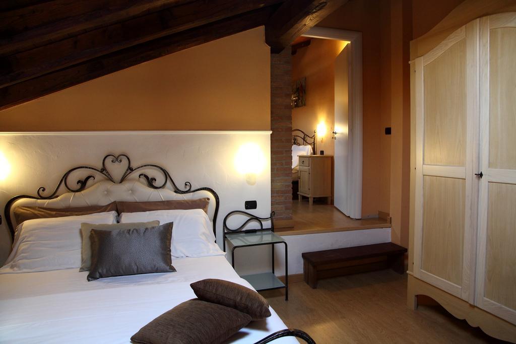 Agriturismo Creta Rossa Torre di Ruggiero Ngoại thất bức ảnh