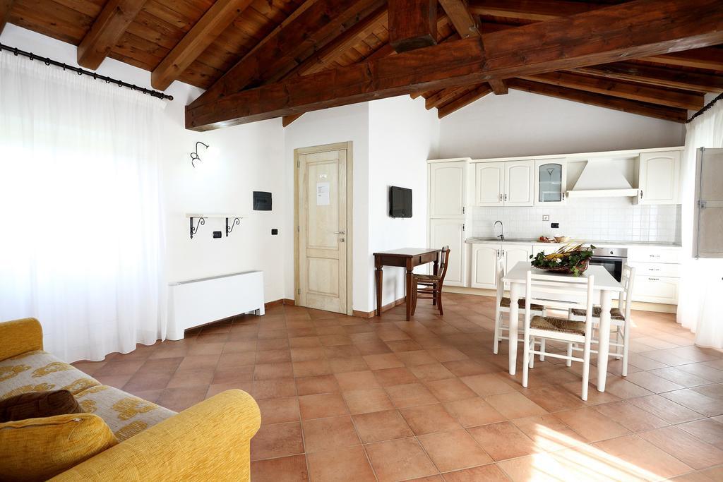 Agriturismo Creta Rossa Torre di Ruggiero Ngoại thất bức ảnh