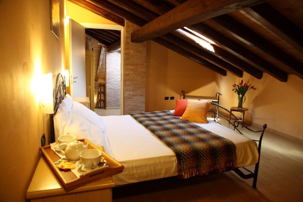 Agriturismo Creta Rossa Torre di Ruggiero Ngoại thất bức ảnh